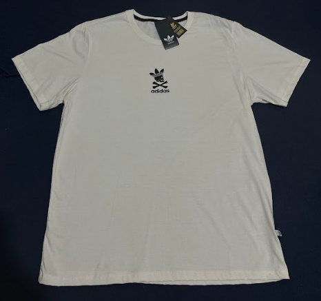 Camiseta Adidas frente