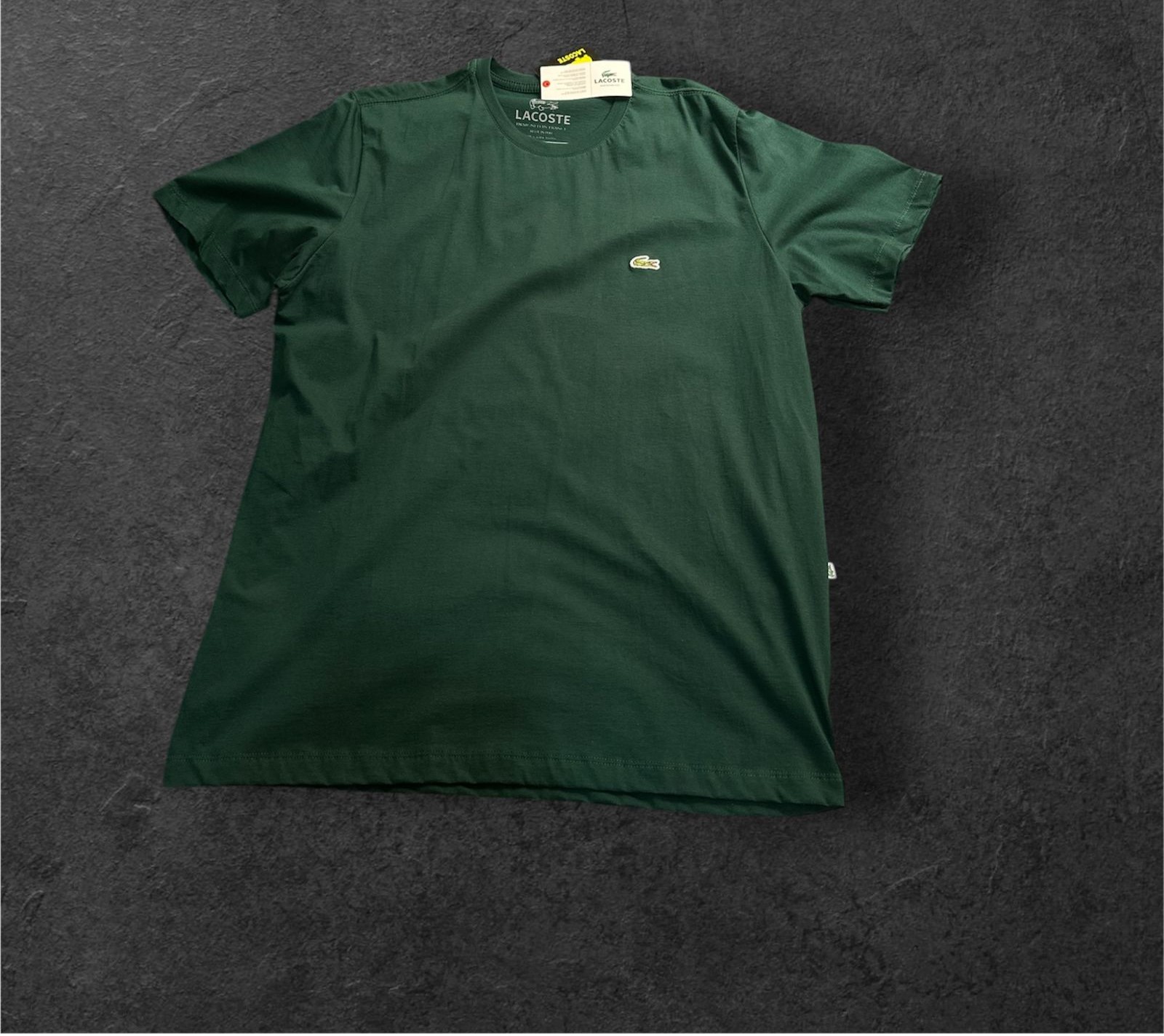 Camiseta Jaca com visual neutro